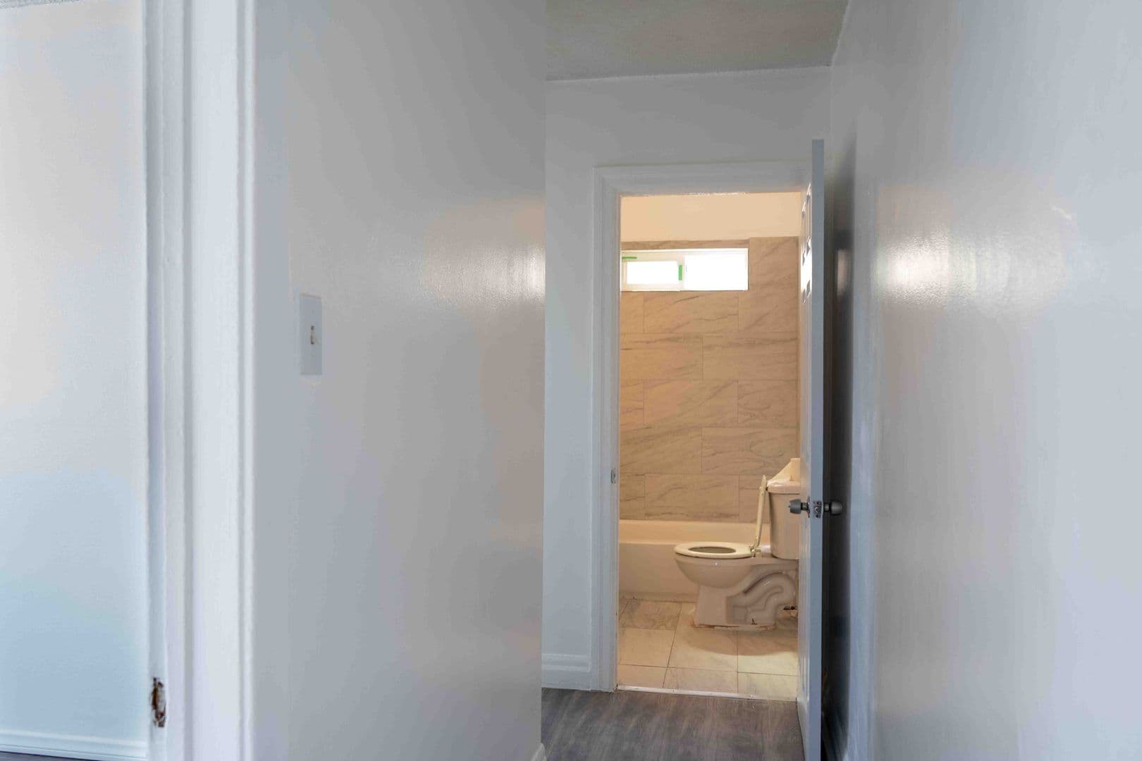 Los Angeles Apartment: 1720 W Gage Ave