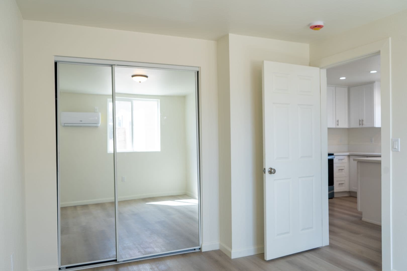 Los Angeles House: 821 E 104th St