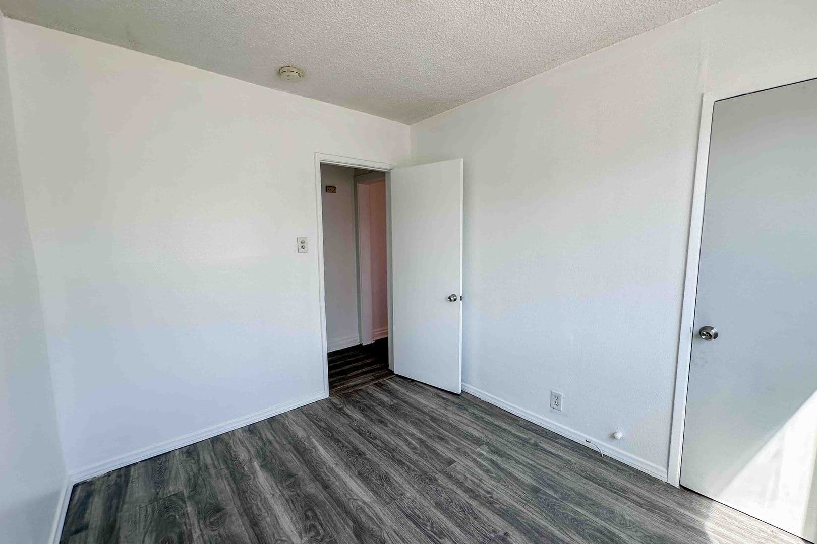 Los Angeles Apartment: 1720 W Gage Ave