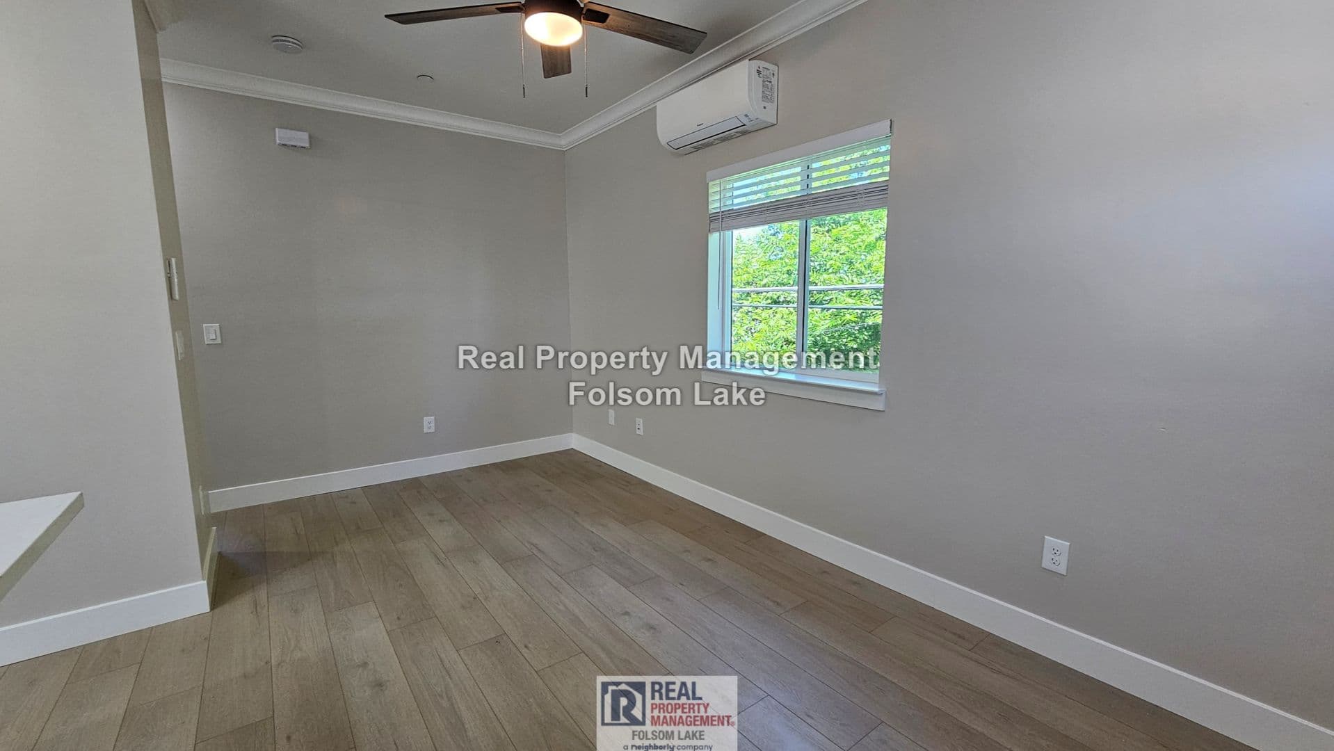 Sacramento House: 5453-2 Bradford Drive