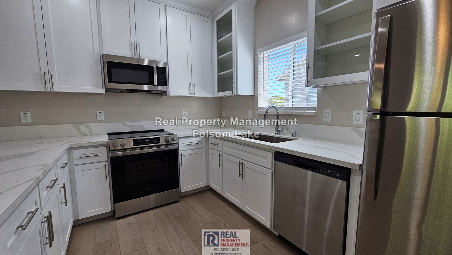 Sacramento House: 5453-2 Bradford Drive