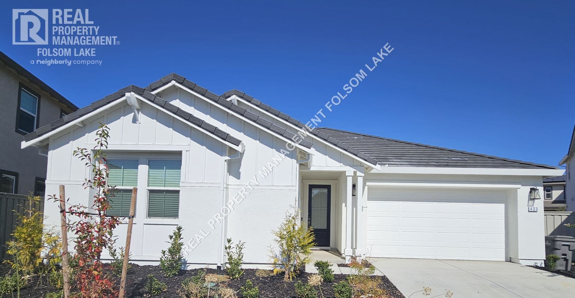 Roseville House: 433 Crescent Moon Crt