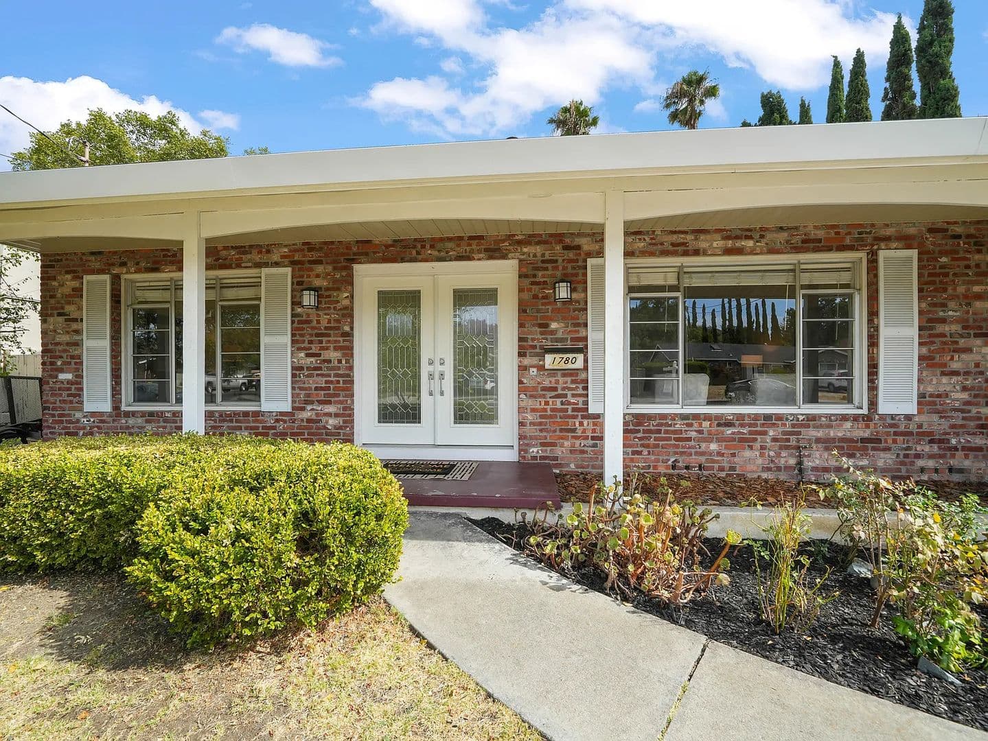 Concord House: 1780 Sargent Rd