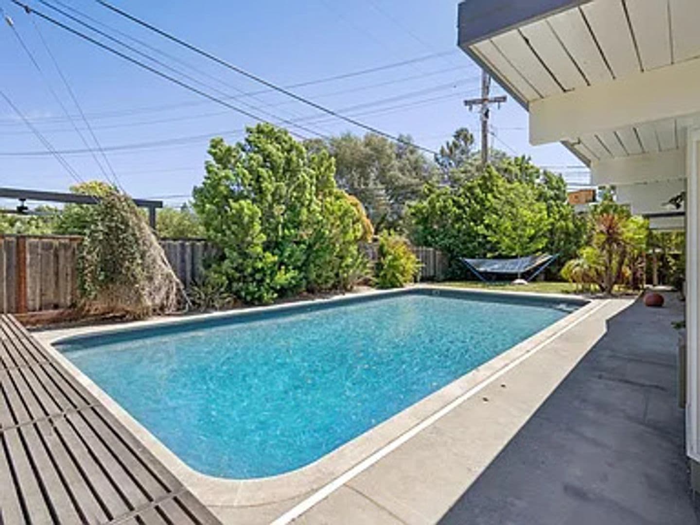 Concord House: 3767 Gainsborough Dr