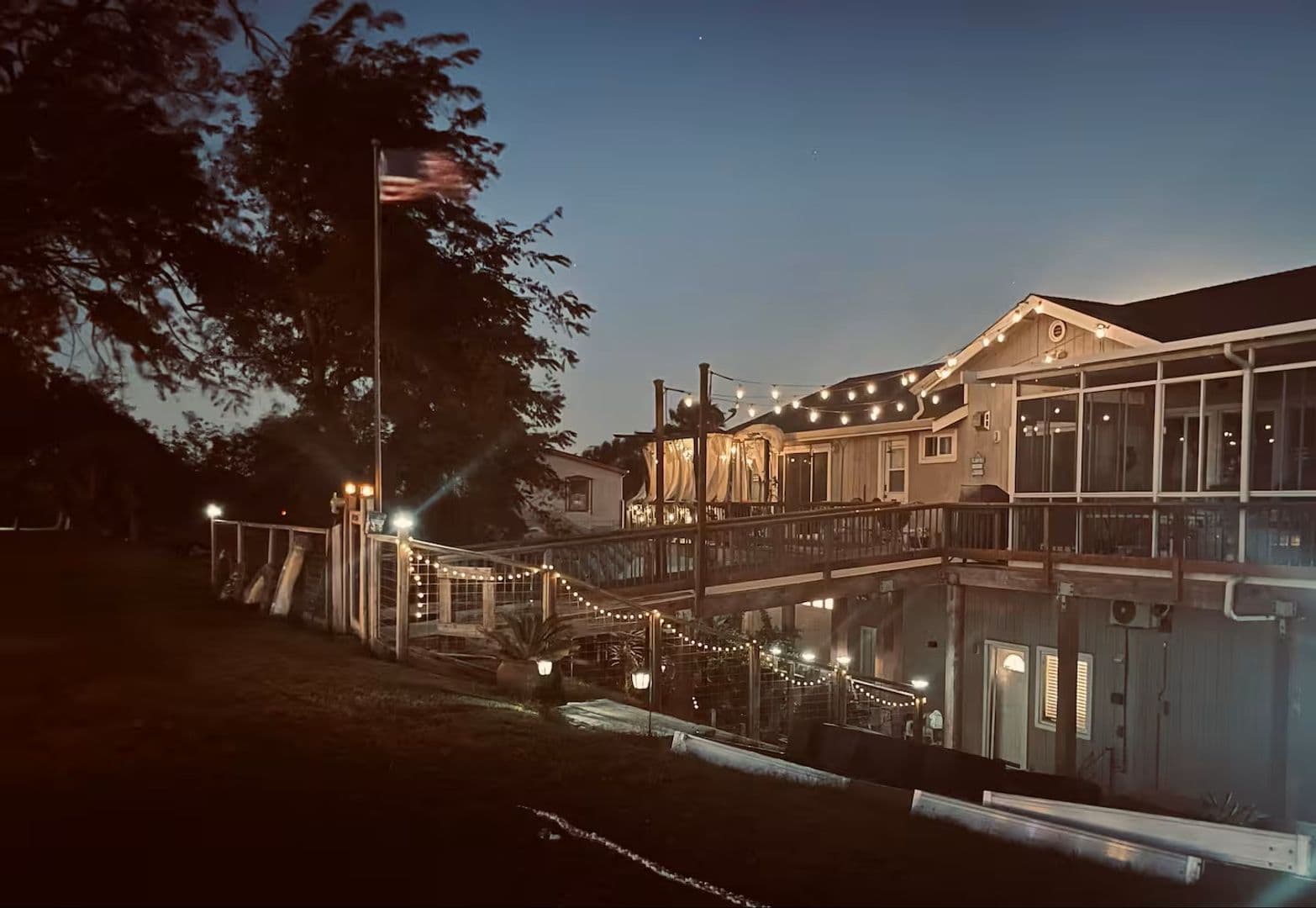 Bethel Island House: 1864 Taylor Rd A