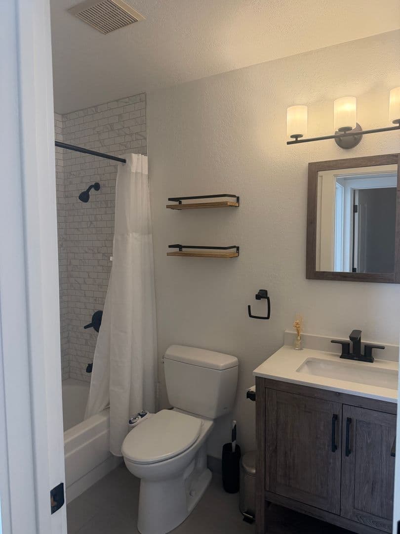 Concord House: 4515 Melody Drive #8
