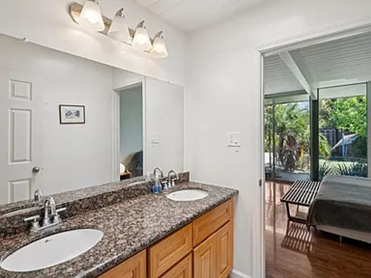 Concord House: 3767 Gainsborough Dr
