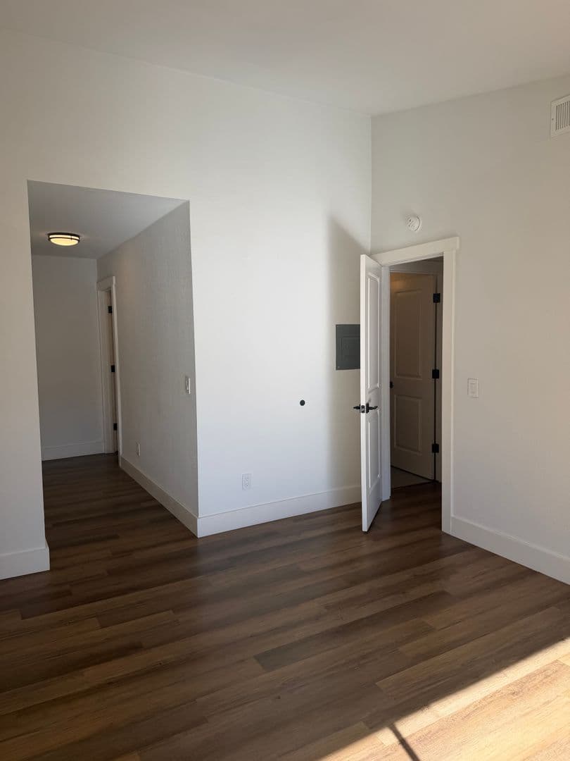 Concord House: 4515 Melody Drive #8