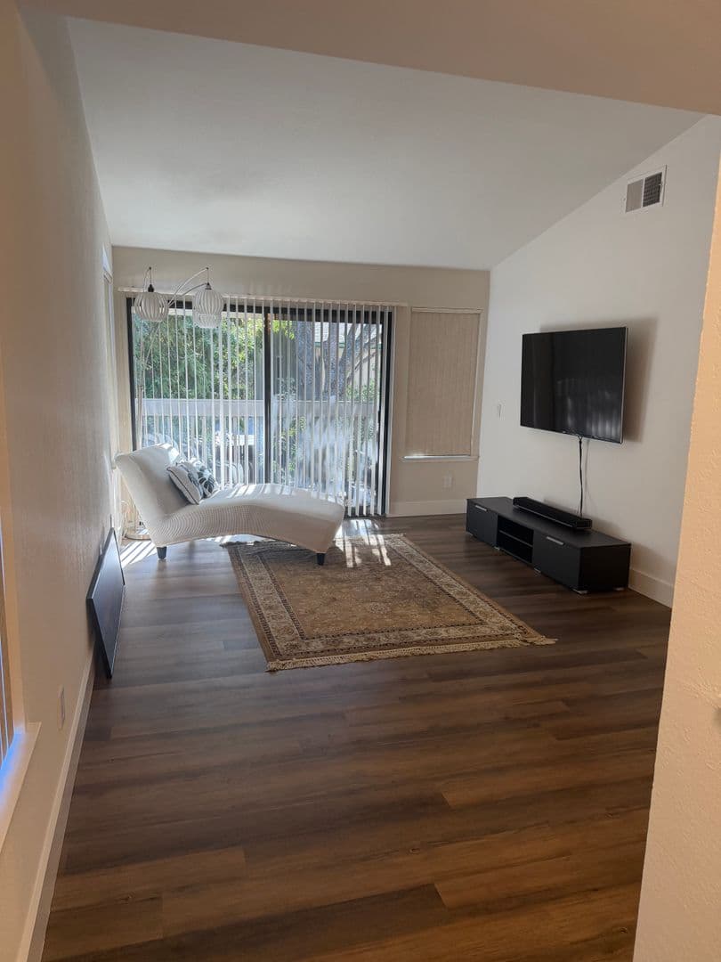 Concord House: 4515 Melody Drive #8