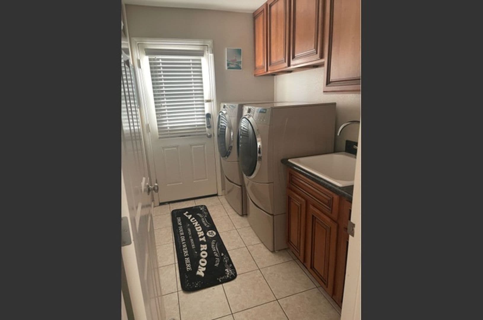 Bethel Island House: 1864 Taylor Rd A