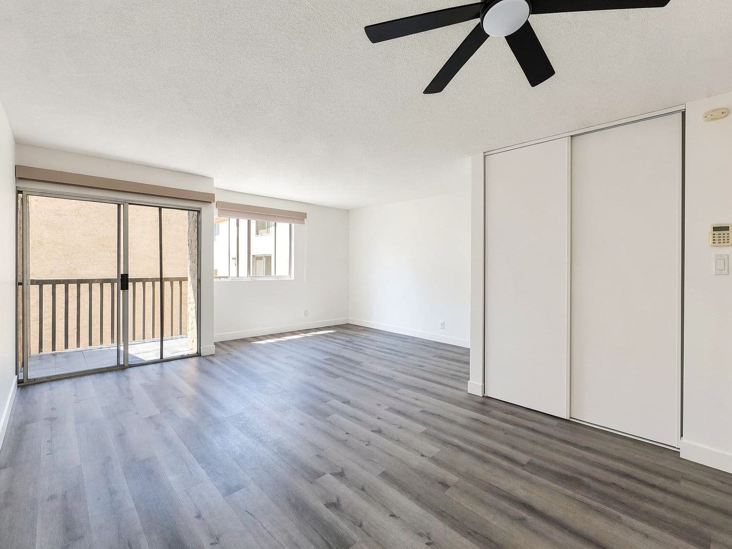 Lawndale Condo: 4727 W 147th St