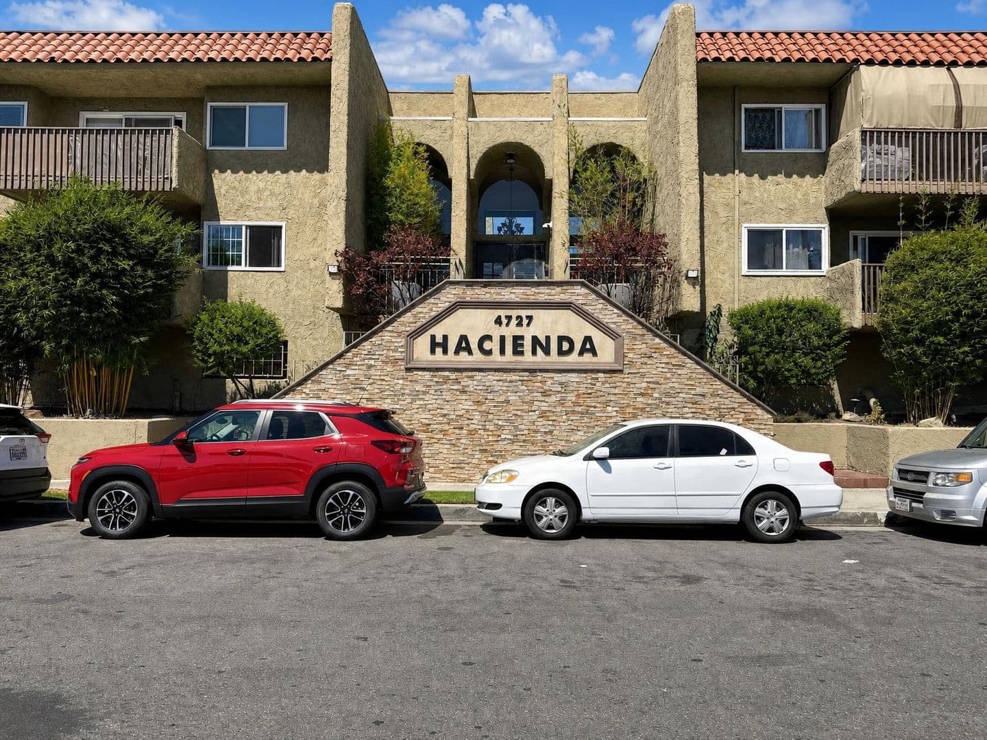 Lawndale Condo: 4727 W 147th St