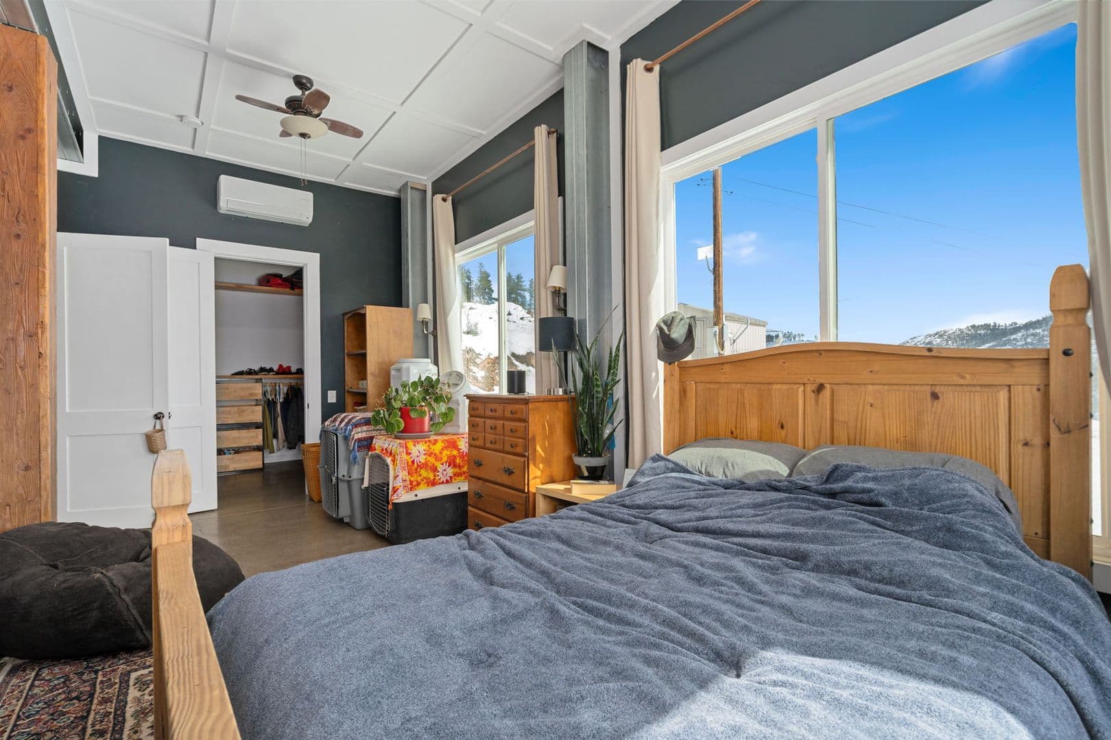Bellvue House: 1154 Redstone Drive (DT-LN)
