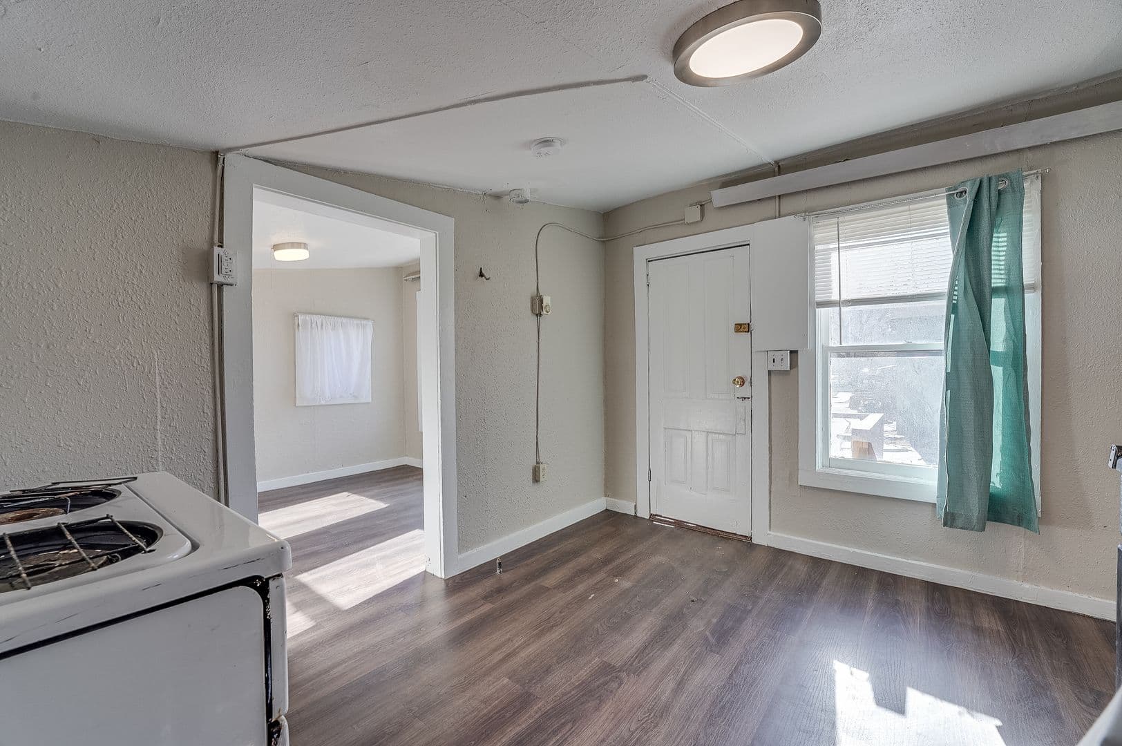 Laramie Apartment: 1111 E. Flint St.