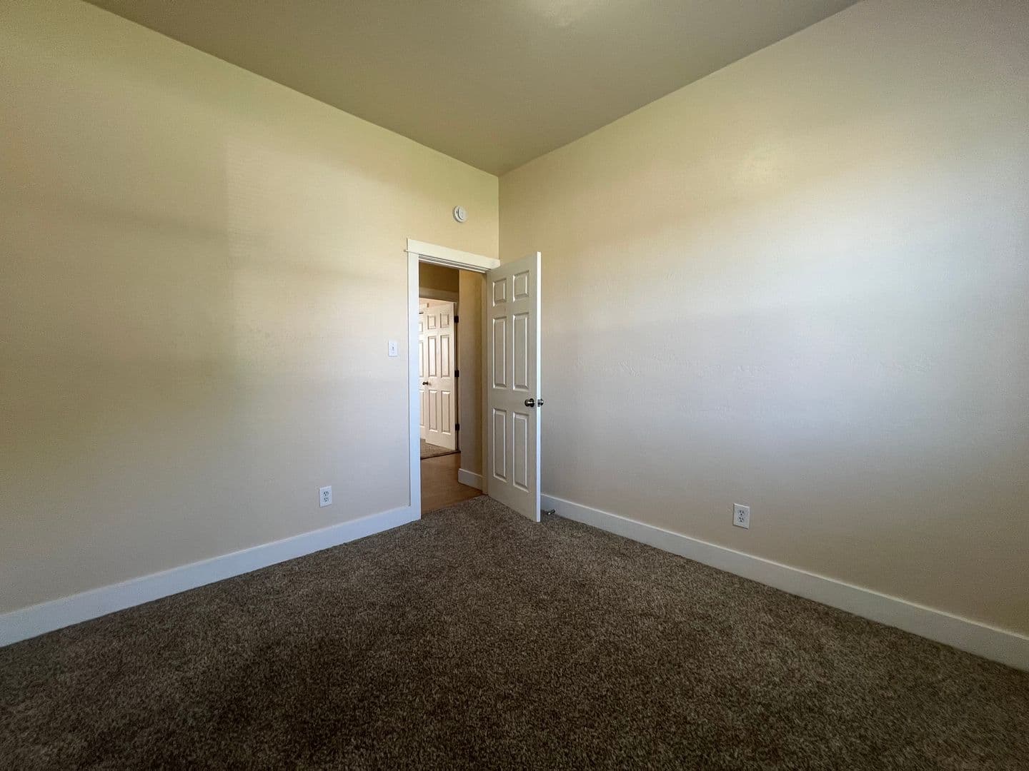 Johnstown Apartment: 201 E. South 1st Street