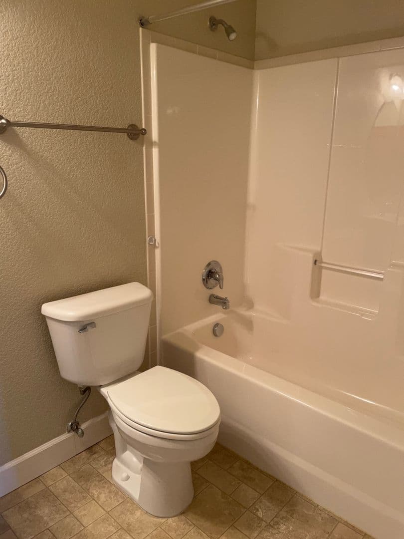 Wellington Condo: 4101 Crittenton Lane Unit 103