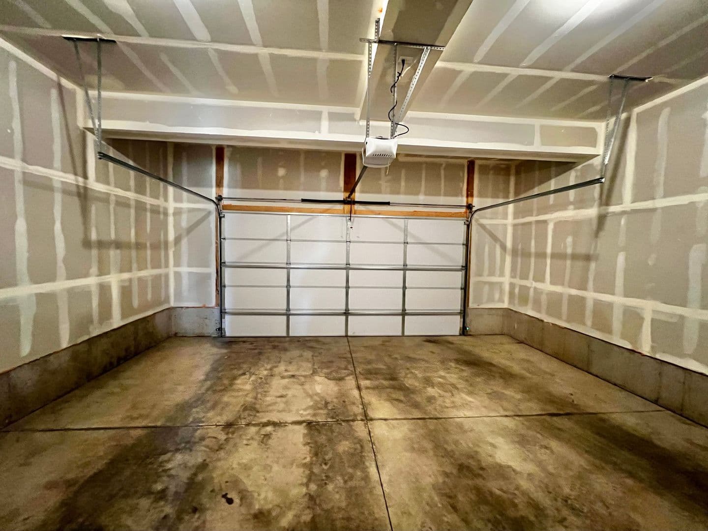 Fort Collins Apartment: 831 Mangold Lane