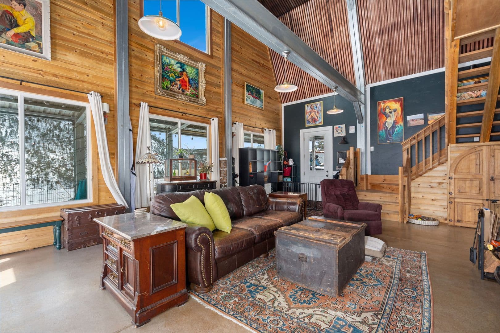 Bellvue House: 1154 Redstone Drive (DT-LN)