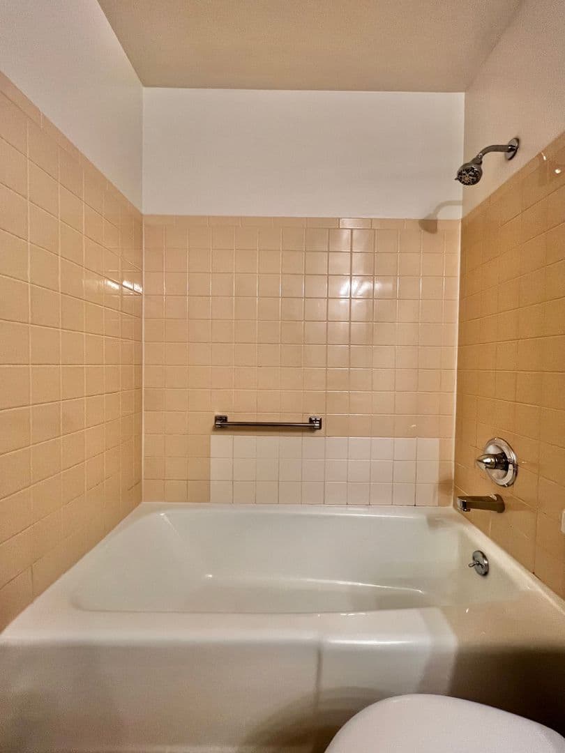 Fort Collins Apartment: 634 Mathews St