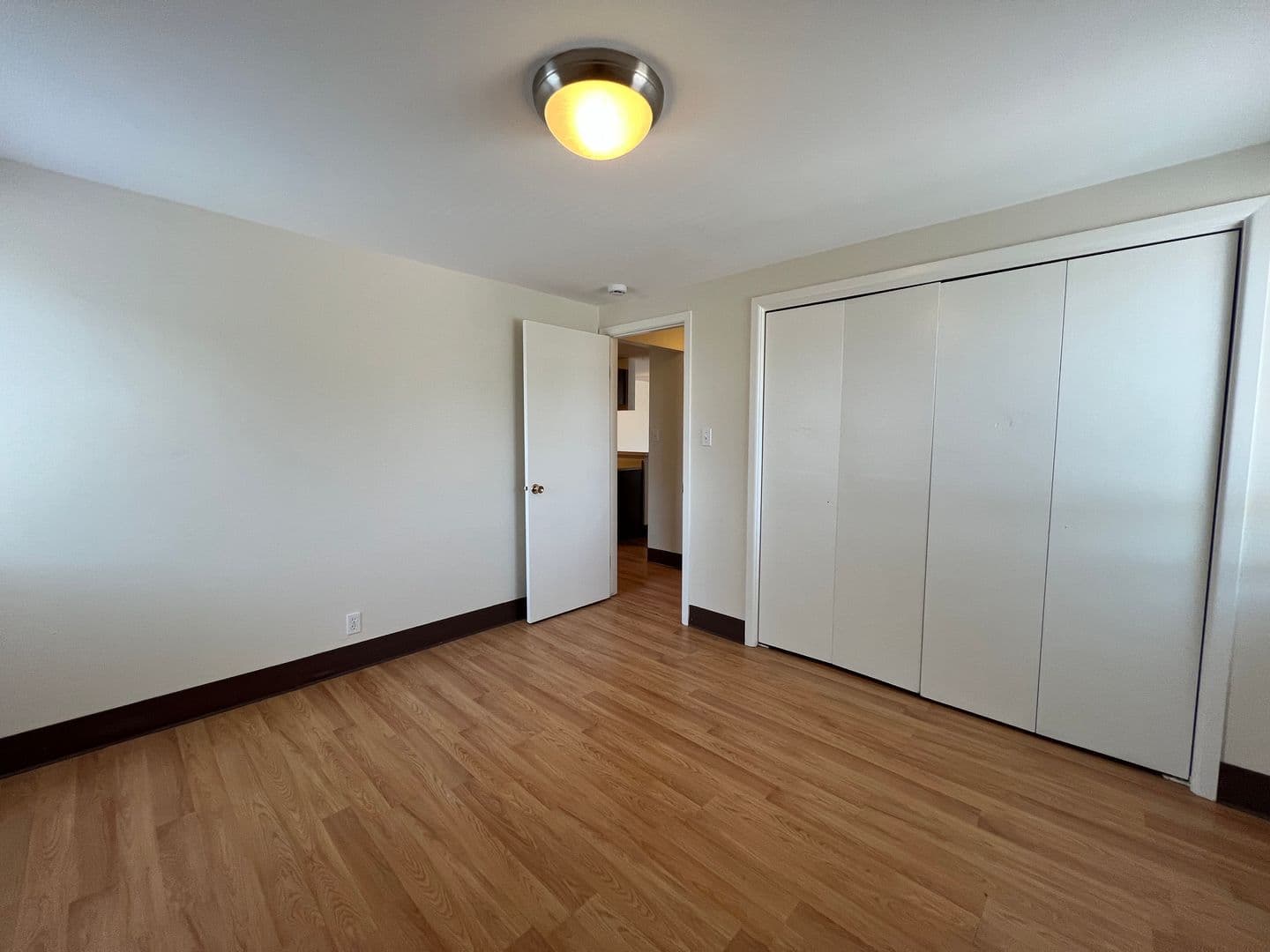 Fort Collins Apartment: 1001 Robertson Street