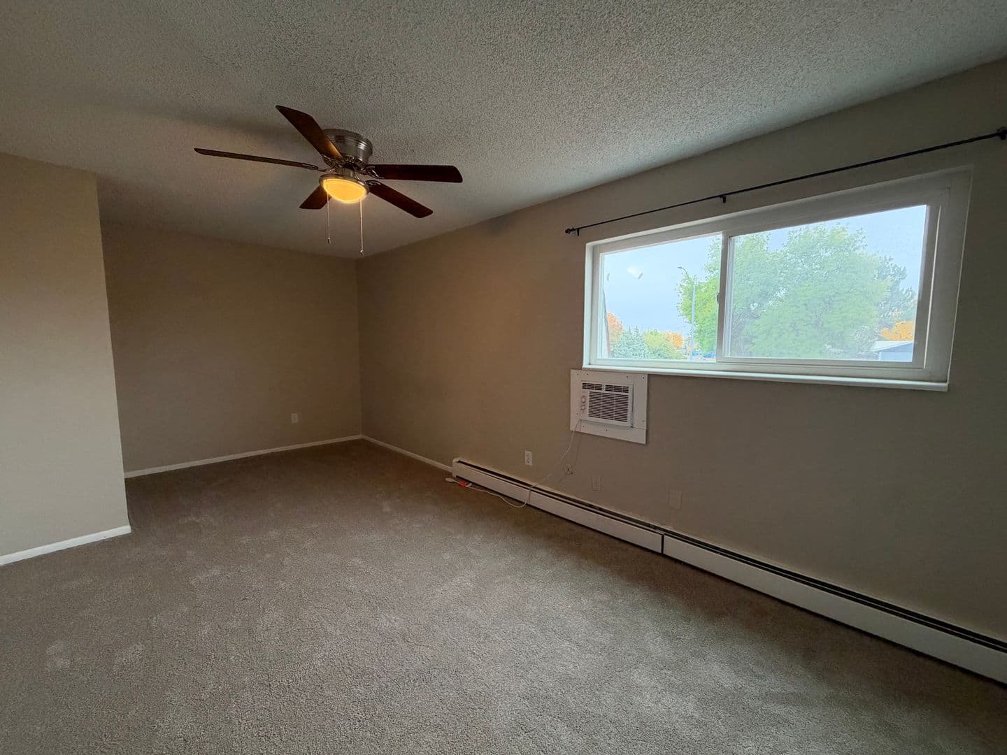 Fort Collins Apartment: 1919 Pecan Street