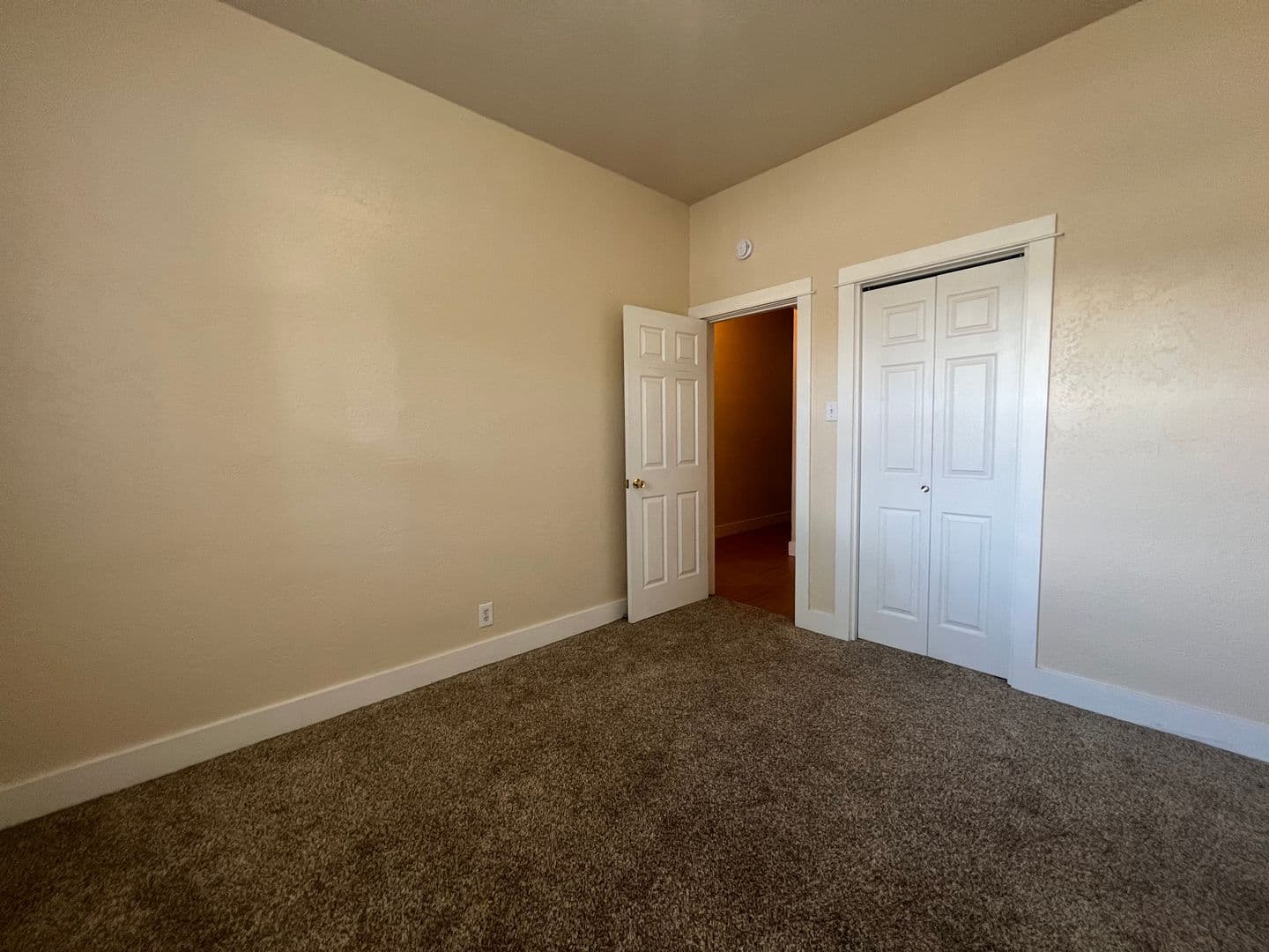 Johnstown Apartment: 201 E. South 1st Street