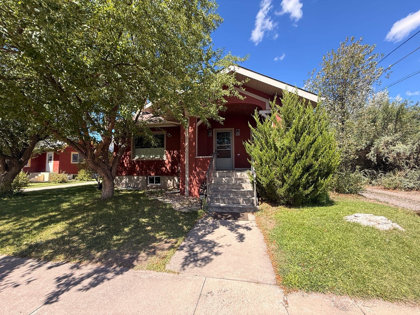 Laramie House: 609 E Garfield St