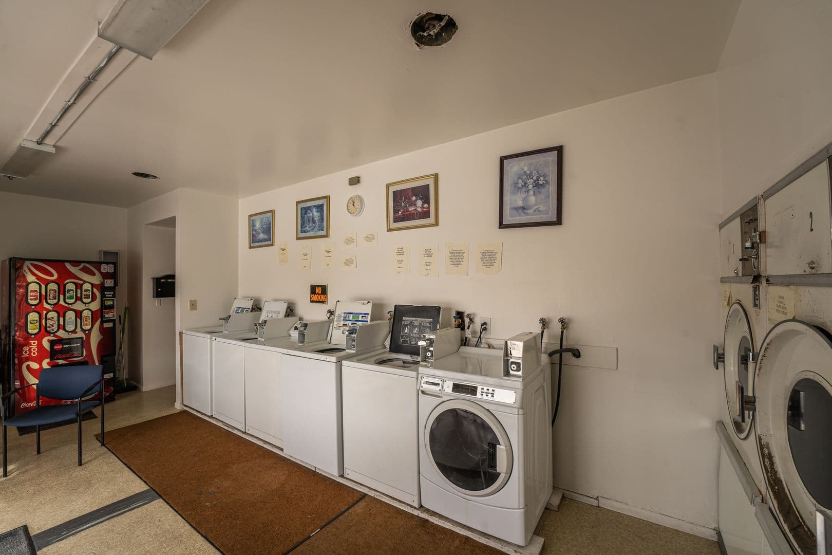 Laramie Apartment: 1617 Person St & 1622 S 17th St