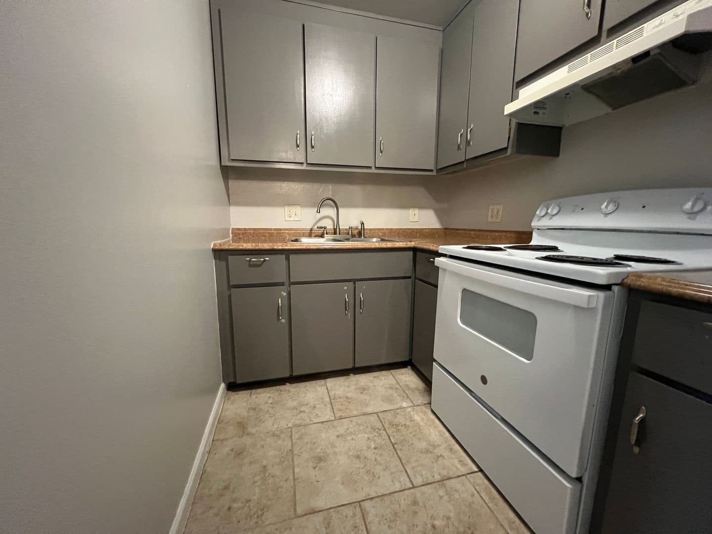 Fort Collins Apartment: 327 Mathews Street