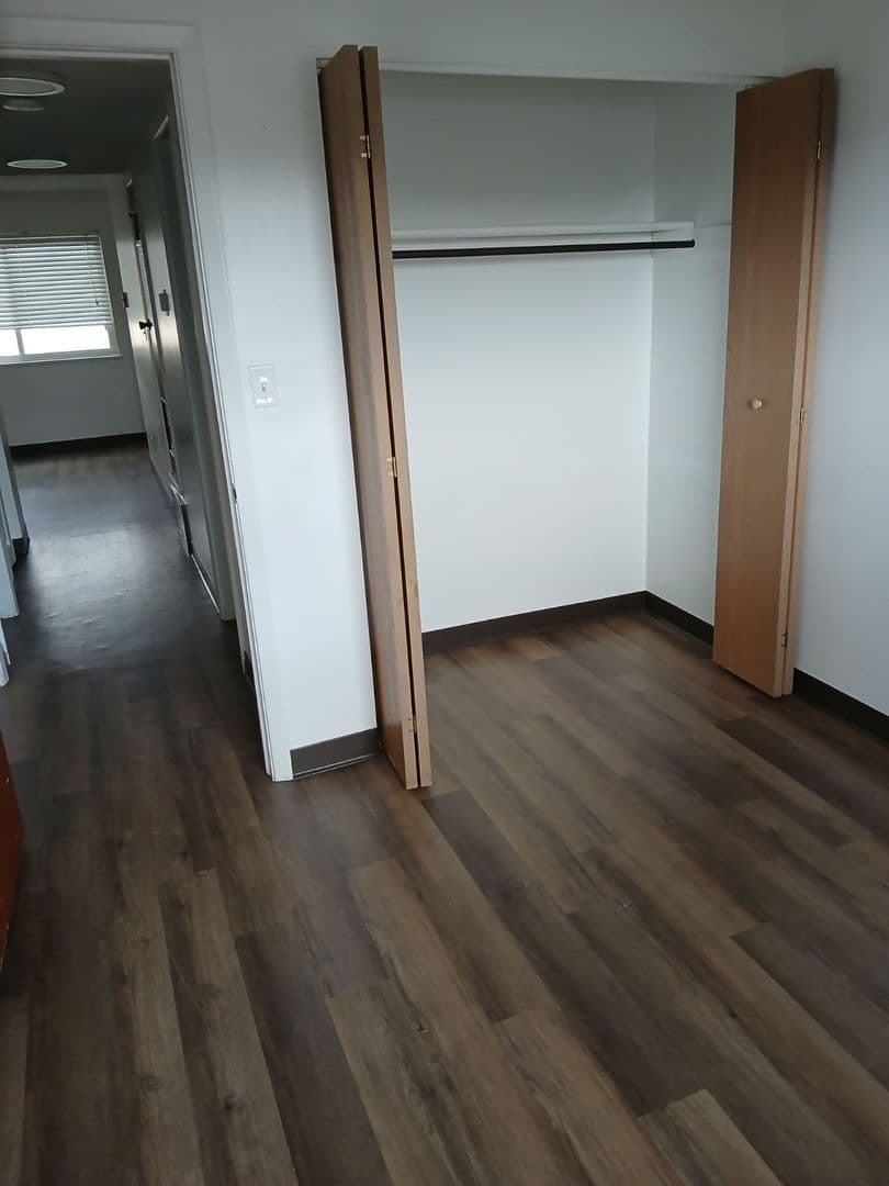 Laramie Apartment: 1617 Person St & 1622 S 17th St
