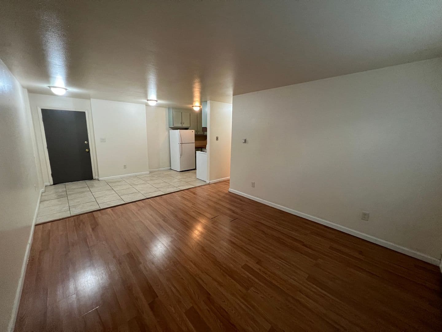 Fort Collins Apartment: 327 Mathews Street