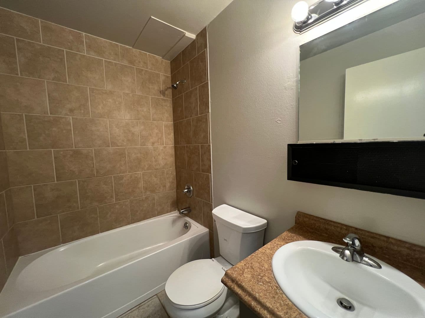 Fort Collins Apartment: 327 Mathews Street