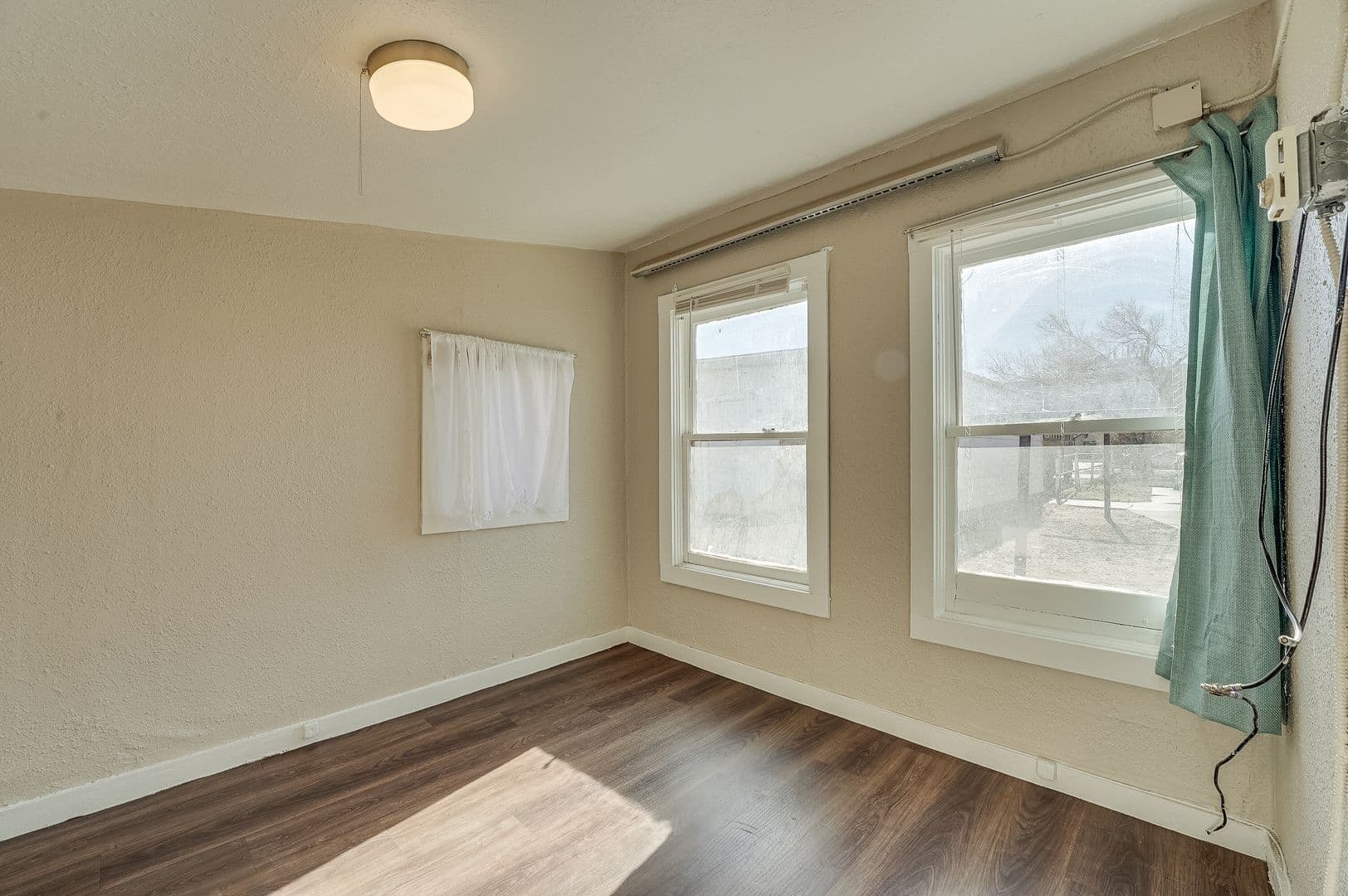 Laramie Apartment: 1111 E. Flint St.
