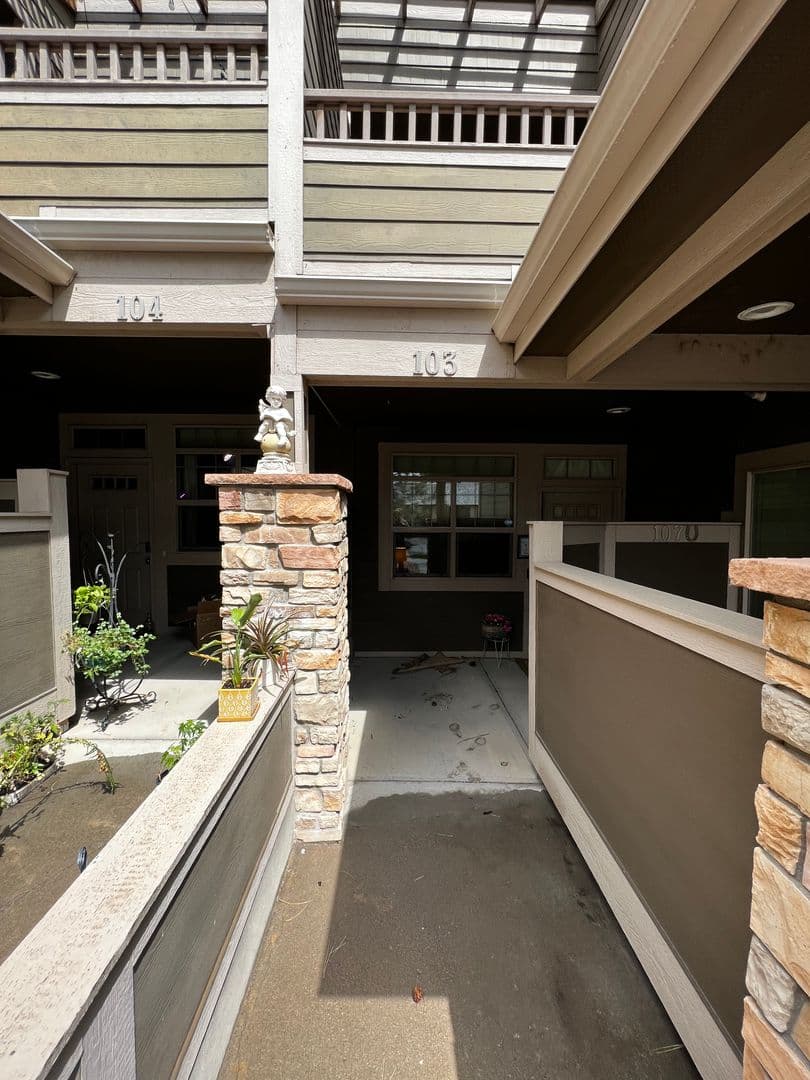 Wellington Condo: 4101 Crittenton Lane Unit 103