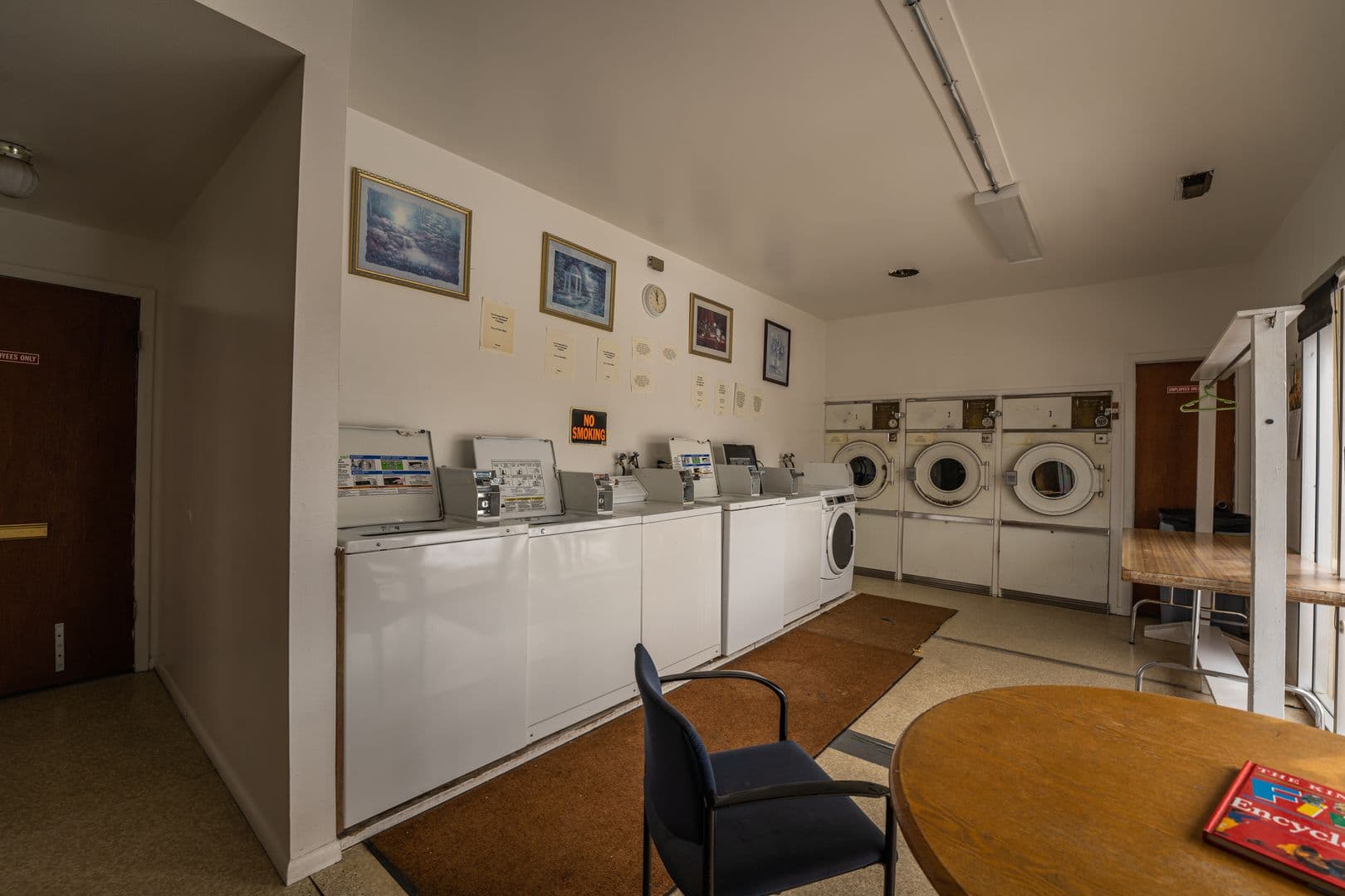 Laramie Apartment: 1617 Person St & 1622 S 17th St