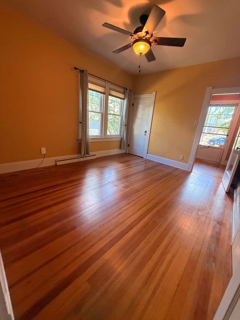 Laramie House: 609 E Garfield St