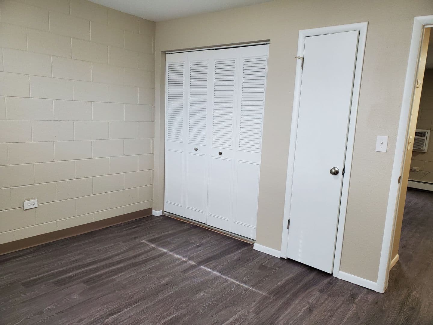 Loveland Apartment: 713 N Garfield Ave