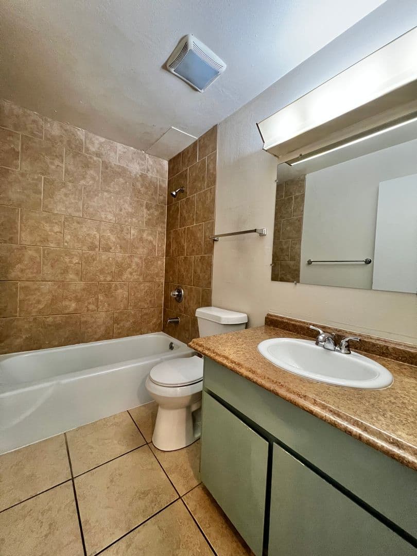 Fort Collins Apartment: 327 Mathews Street