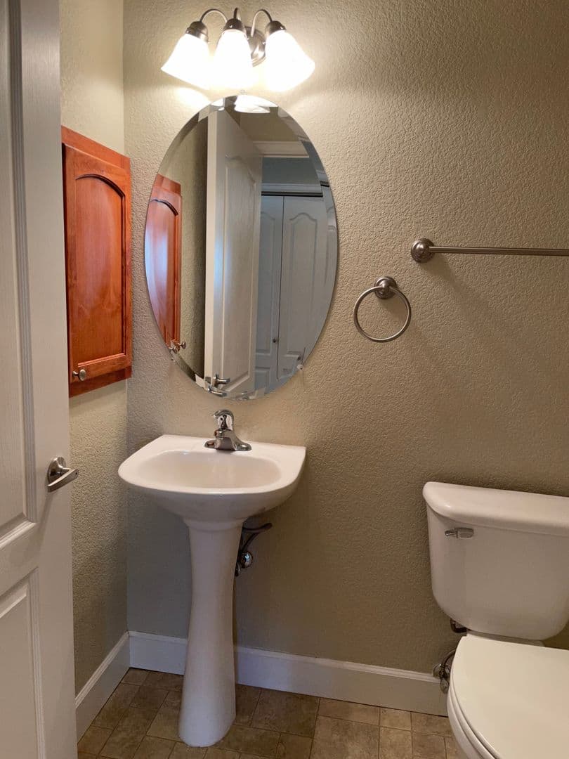Wellington Condo: 4101 Crittenton Lane Unit 103
