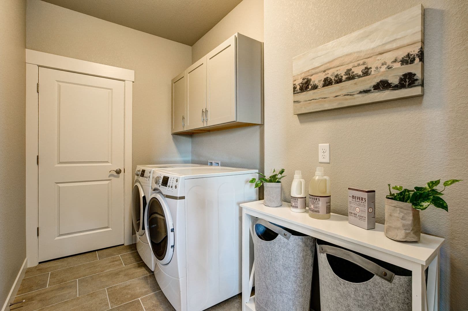 Fort Collins Apartment: 832 Mangold Lane