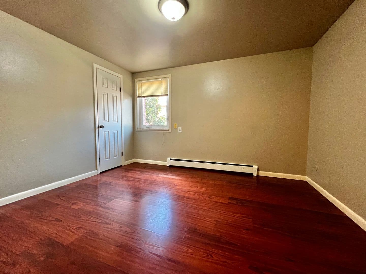 Fort Collins Apartment: 1005 Robertson St