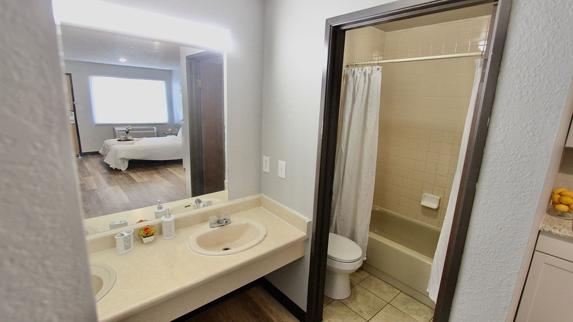 Grand Junction Apartment: 125 N 1st Street