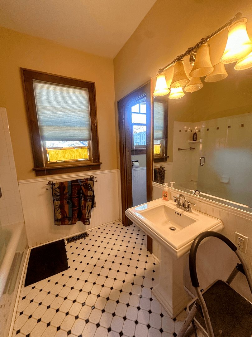 Grand Junction House: 520 N 7th St.