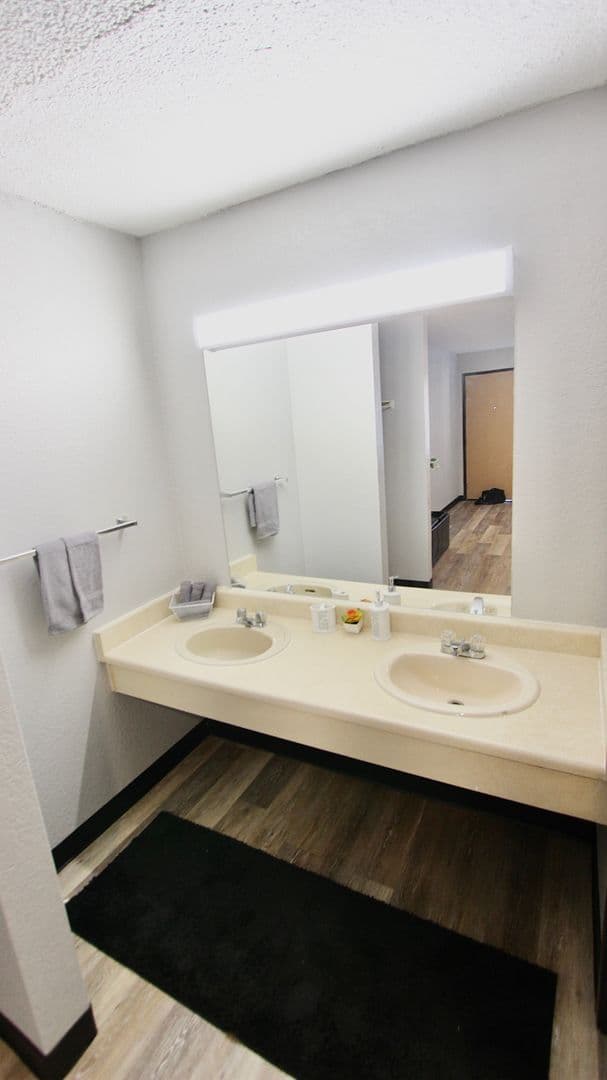 Grand Junction Apartment: 125 N 1st Street