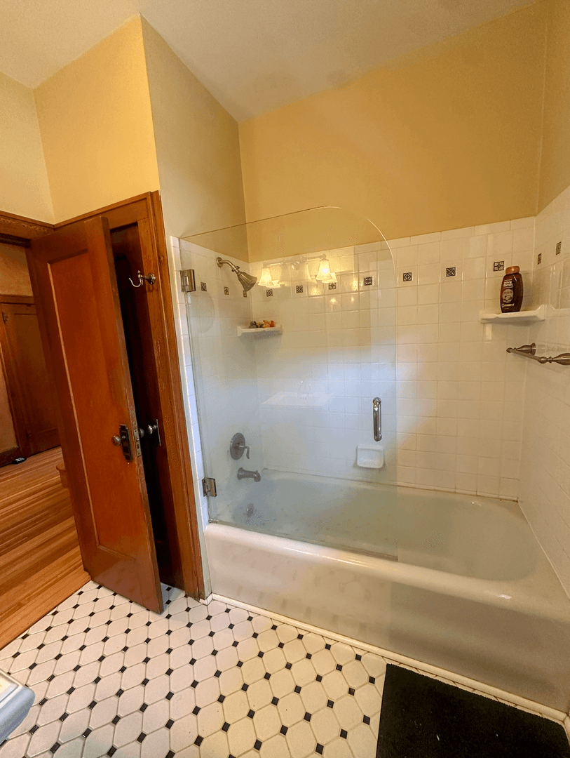 Grand Junction House: 520 N 7th St.
