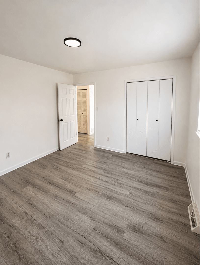 Pueblo Apartment: 1605-1611 W 20th St