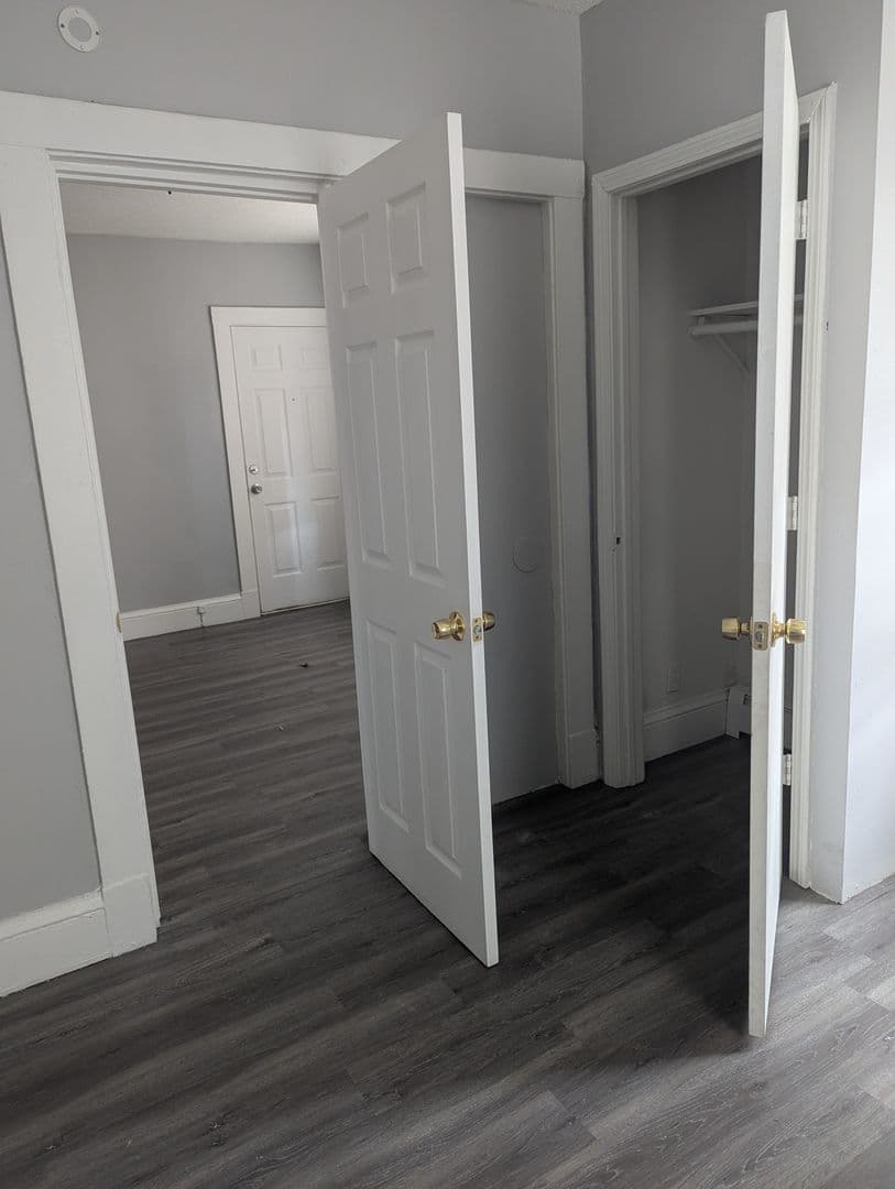 Hartford Apartment: 71-73 Madison Ave