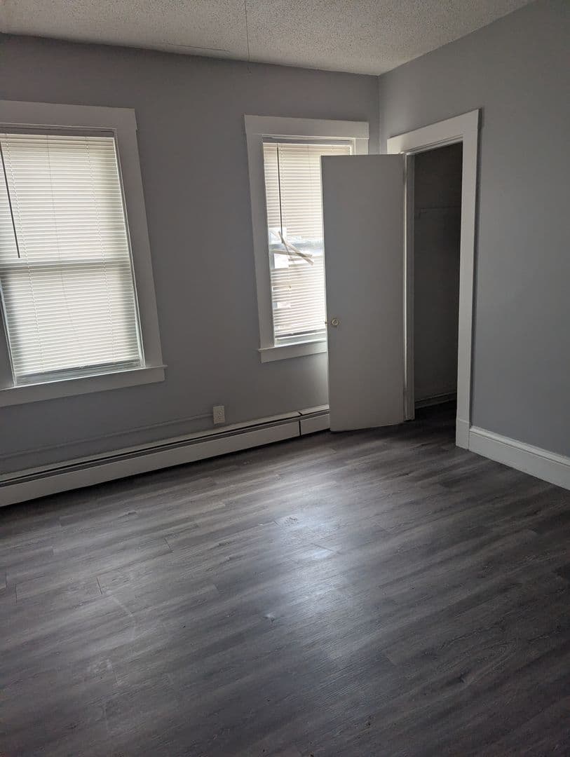 Hartford Apartment: 71-73 Madison Ave