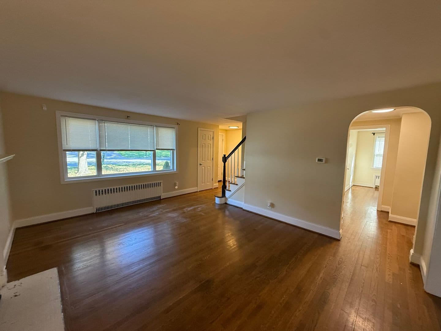 East Hartford House: 633 Oak St