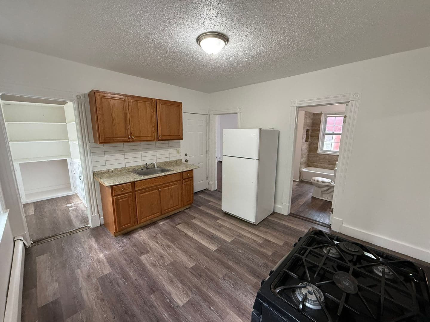 Hartford Apartment: 122-124 Shultas Pl